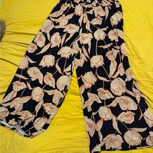 Floral Wide-Leg Palazzo Pants - Black and Cream